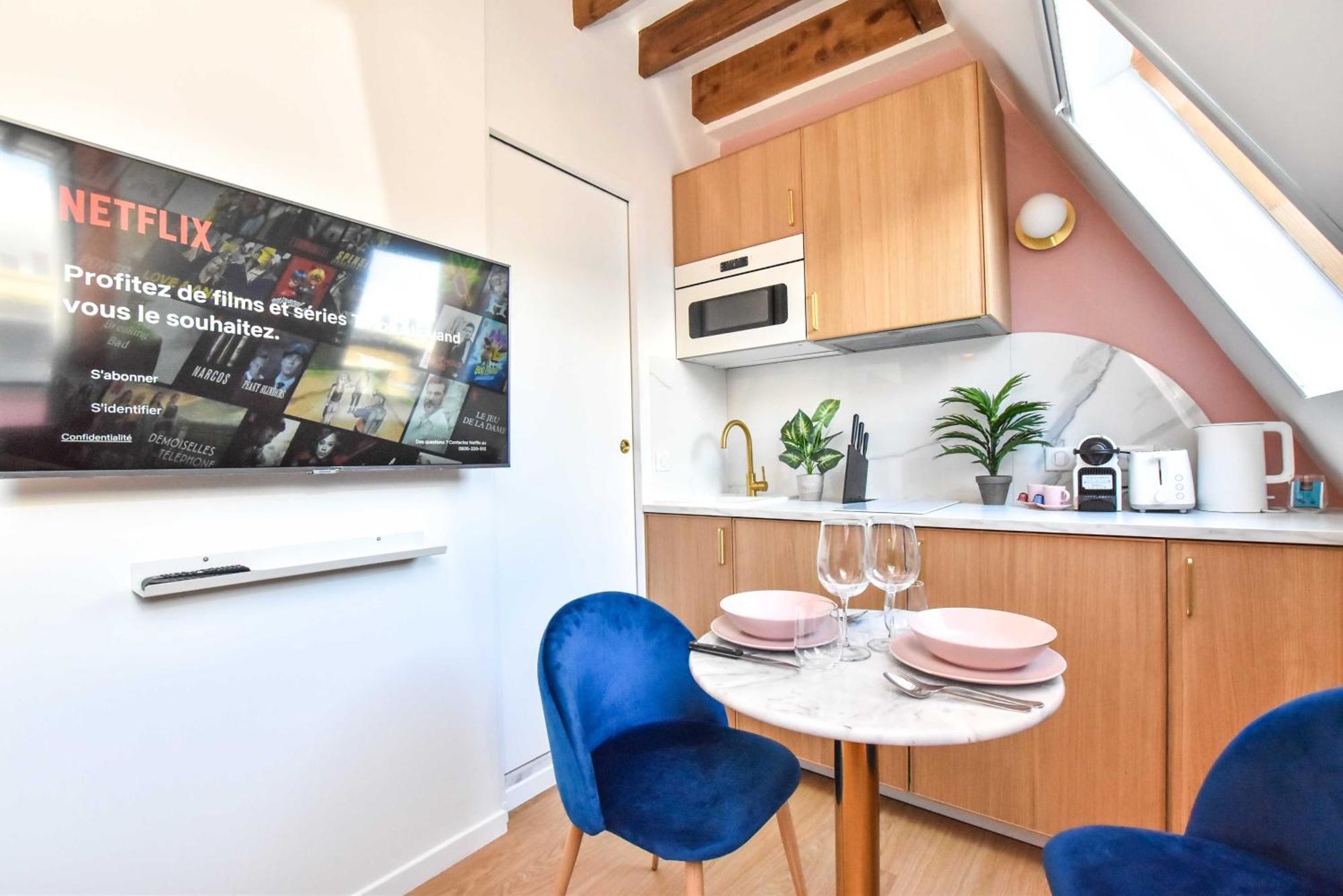 Newly Renovated Studio Under The Parisian Roofs - Arc De Triomphe Apartment Luaran gambar