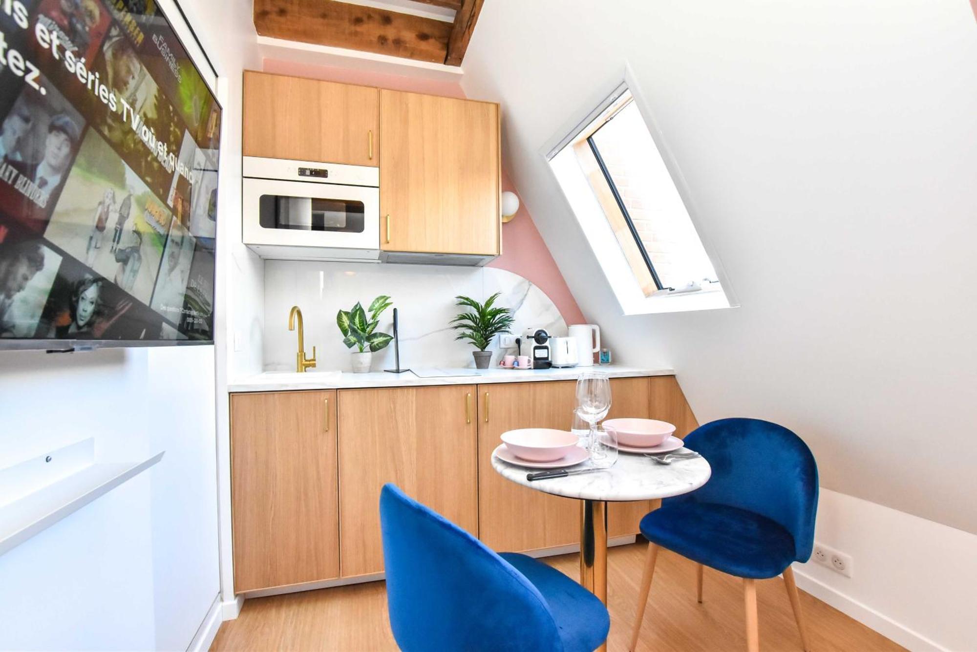 Newly Renovated Studio Under The Parisian Roofs - Arc De Triomphe Apartment Luaran gambar